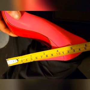 Christian Louboutin  shoes 👠 heels **So Kate point*